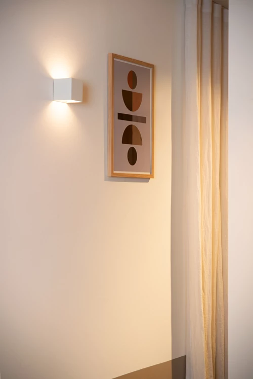 Lucide VERTIGO - Applique murale Rechargeable Intérieur/Extérieur - Batterie/Piles - LED Dim. - 1x6W 2700K - IP54 - Détecteur De Mouvement - Magnétique - Blanc - ambiance 1